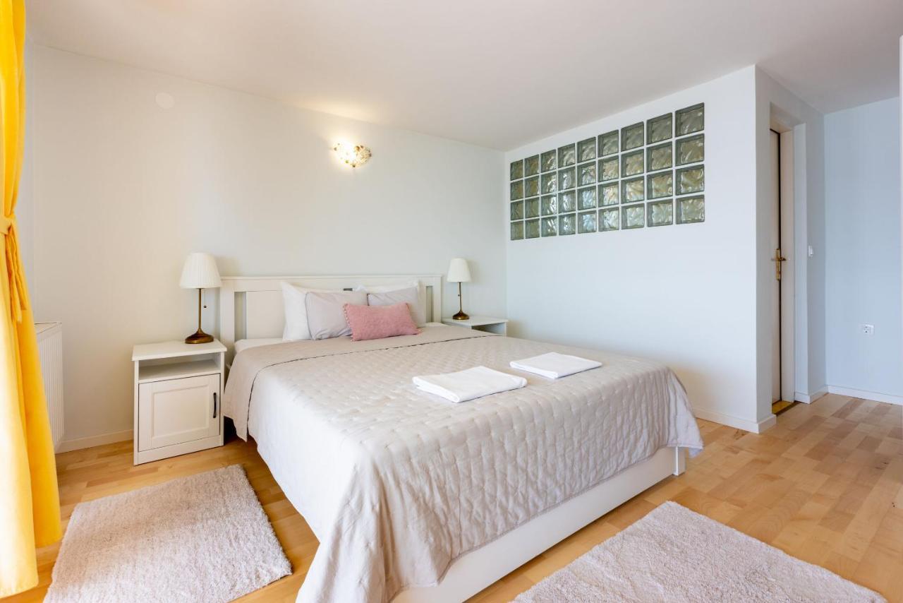Apartments Neno Crikvenica Exterior photo