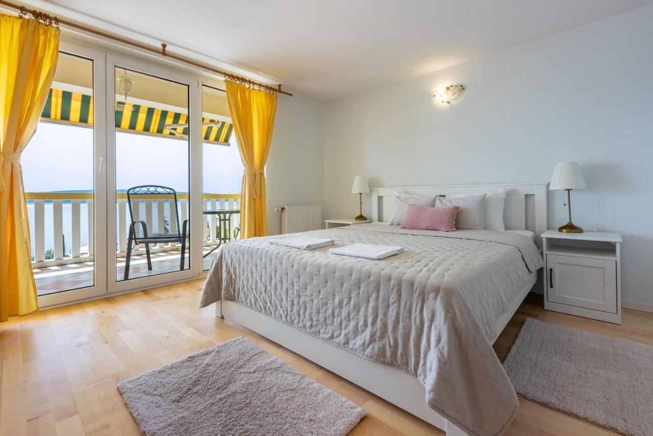 Apartments Neno Crikvenica Exterior photo