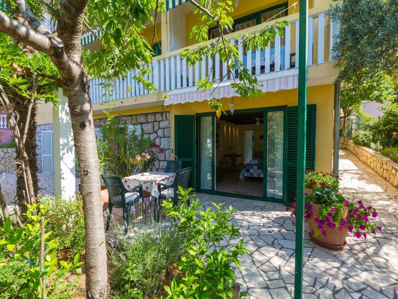 Apartments Neno Crikvenica Exterior photo